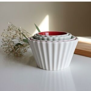 Hallmark Measuring Cups